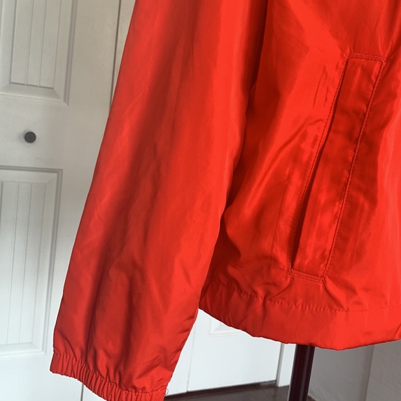 Old Navy Cropped Pull Over Jacket - Picture 5 of 10